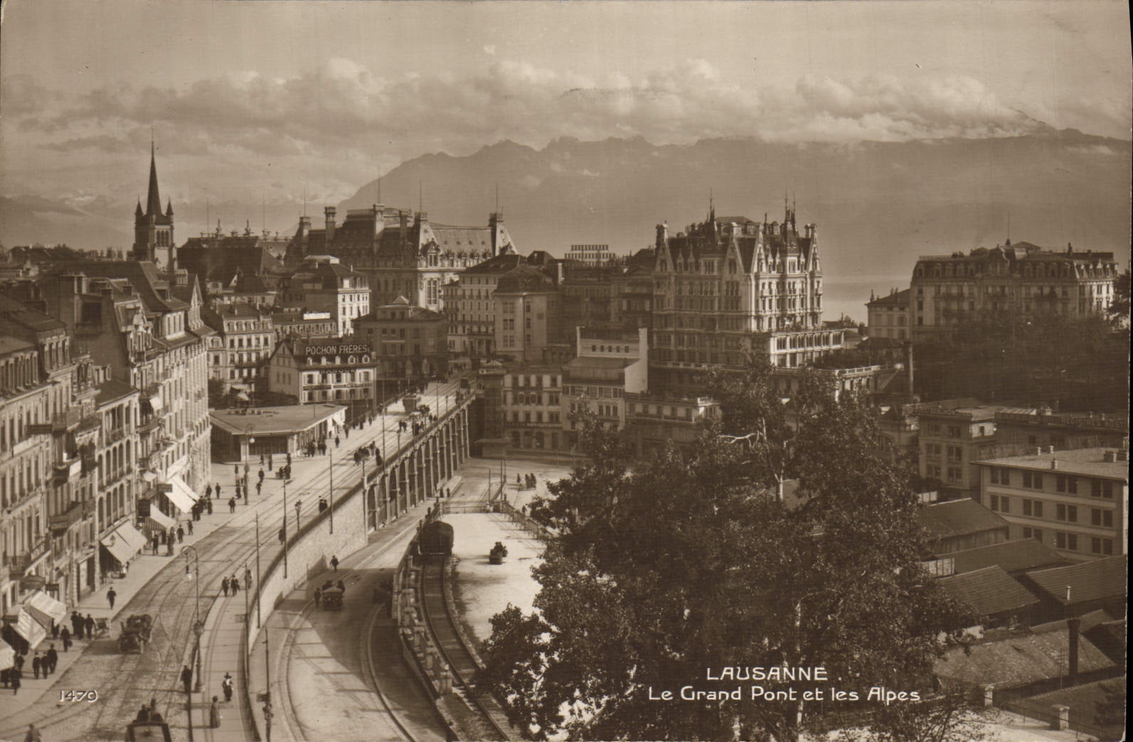 VINTAGE POSTCARD Lausanne the Large Bridge And the Alps