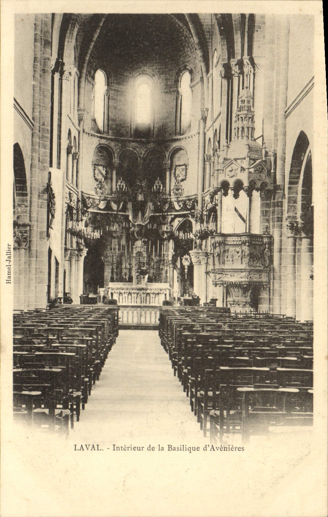 POSTAL Laval interior de la VENDIMIA de la basílica de Avena-campos