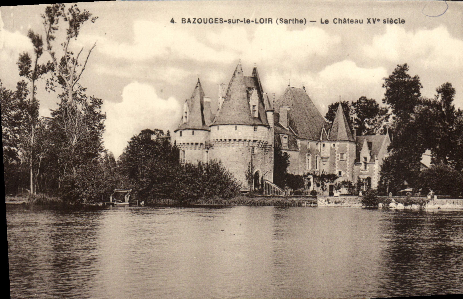 VINTAGE POSTCARD Bazouges on the Dormouse the Castle