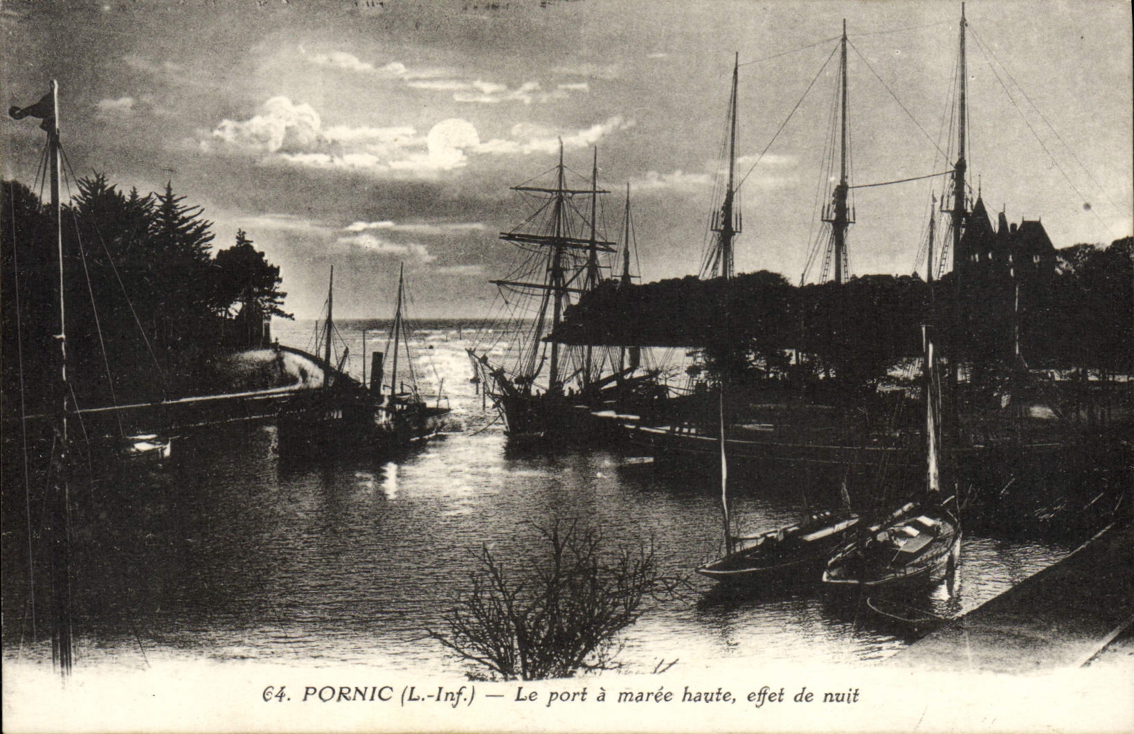 POSTAL Pornic de la VENDIMIA los barcos portuarios del efecto de la noche de la alta marea
