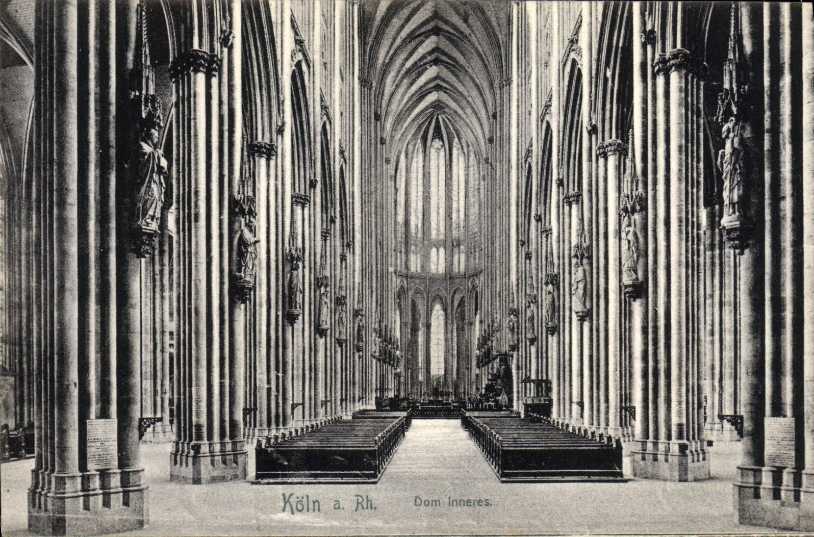VINTAGE POSTCARD Koln Rh Dom Inneres