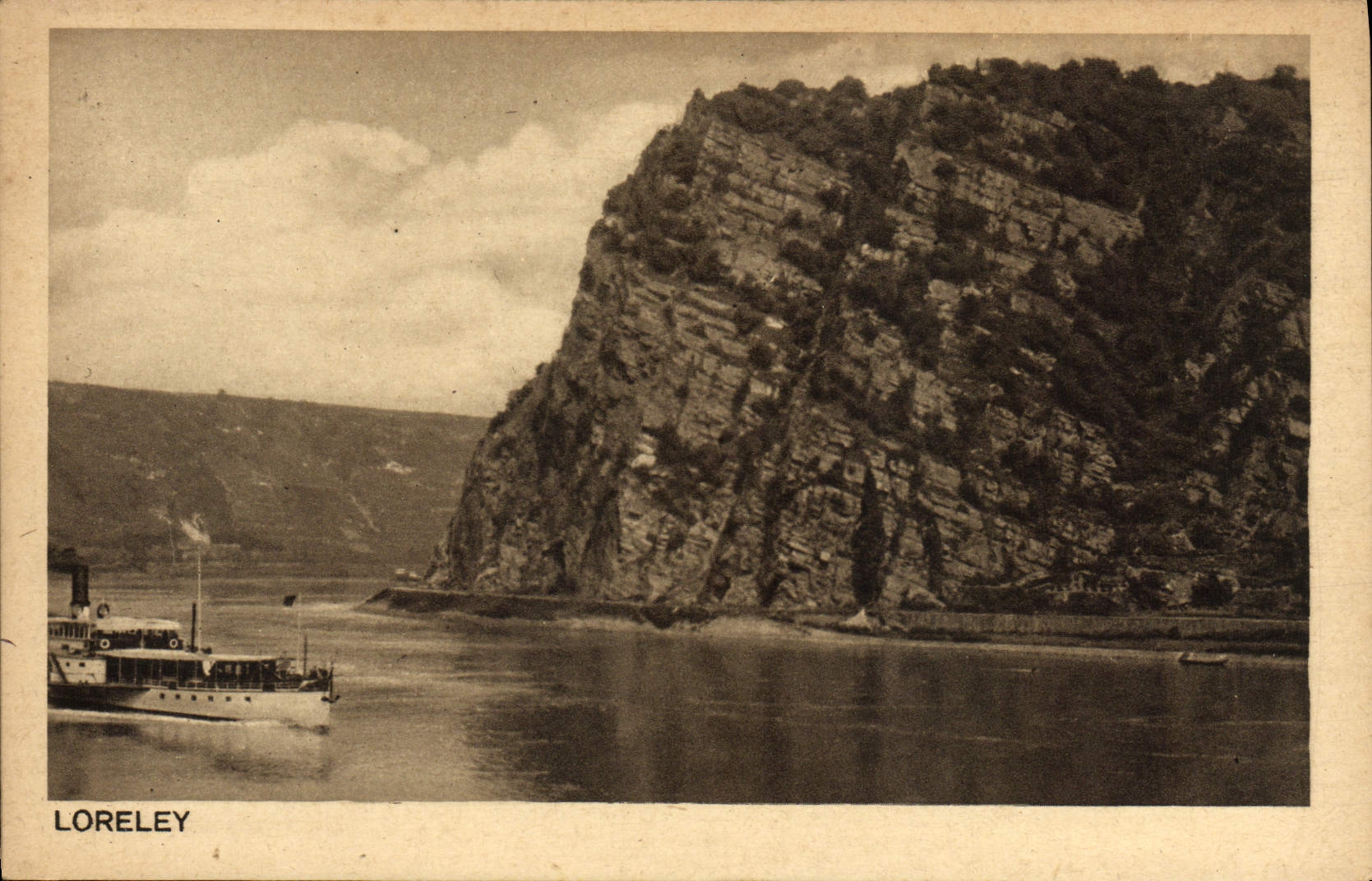 VINTAGE POSTCARD Loreley