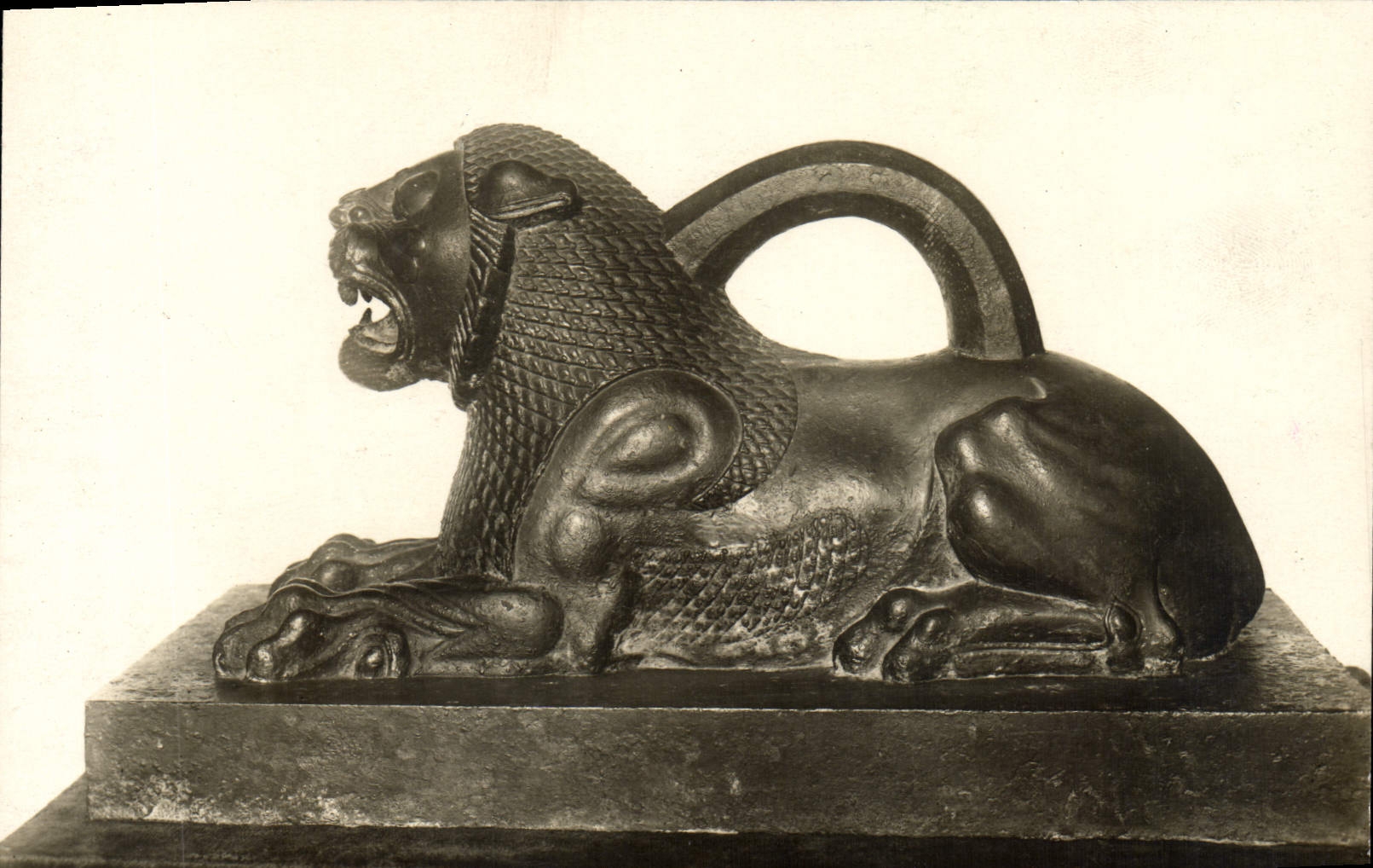 VINTAGE POSTCARD Asian Louvre Aniquites Bronze Lion