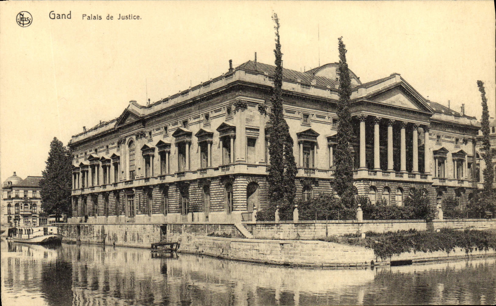 VINTAGE POSTCARD Ghent Law courts