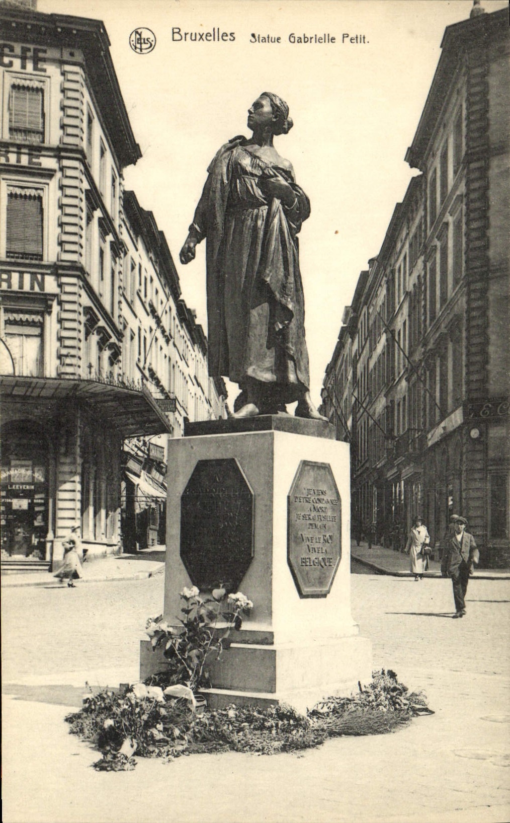CPA Bruxelles Statue Gabrielle Pelit