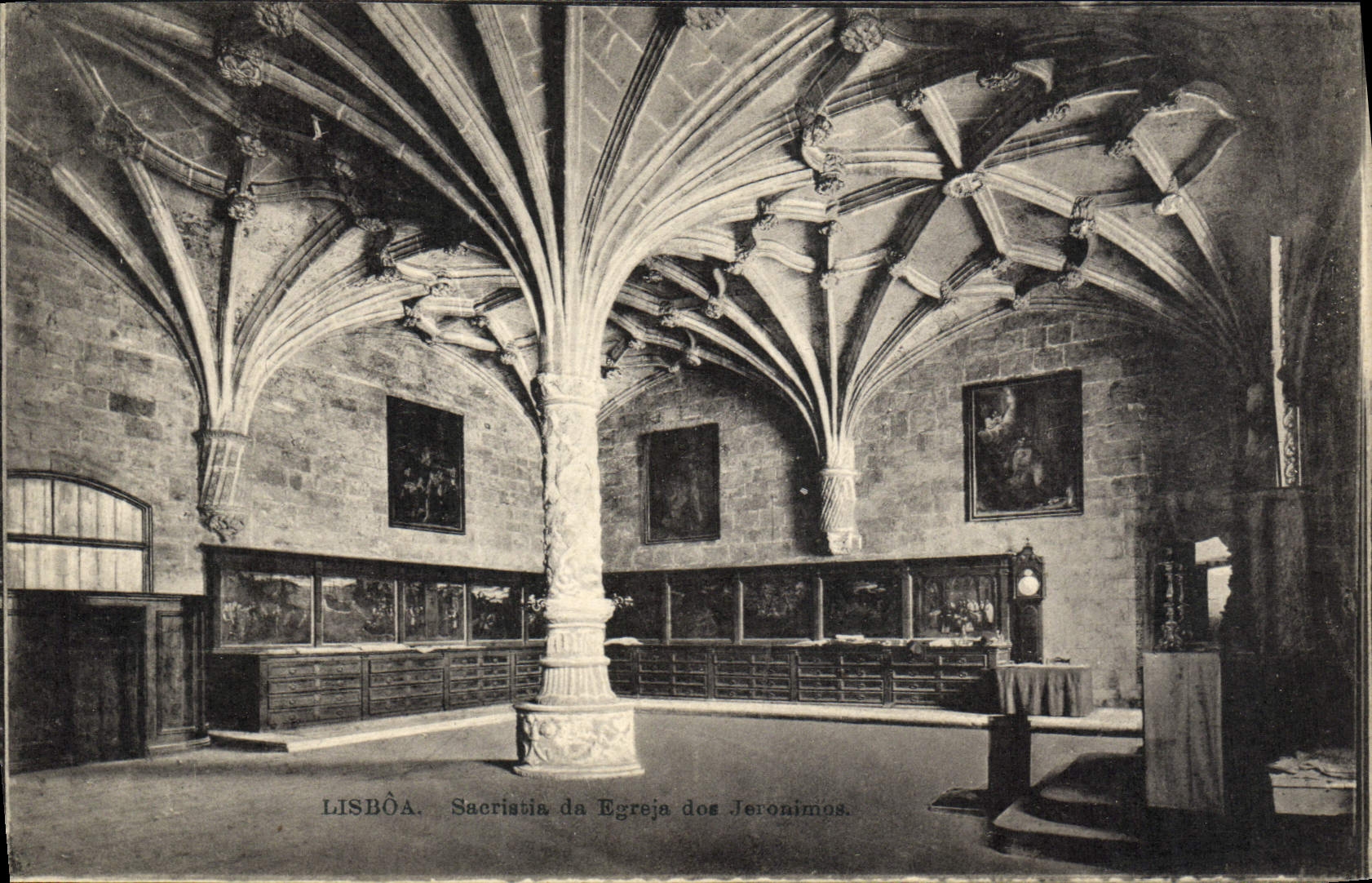 CPA Lisboa Claustro da Egreja des Jeronimos