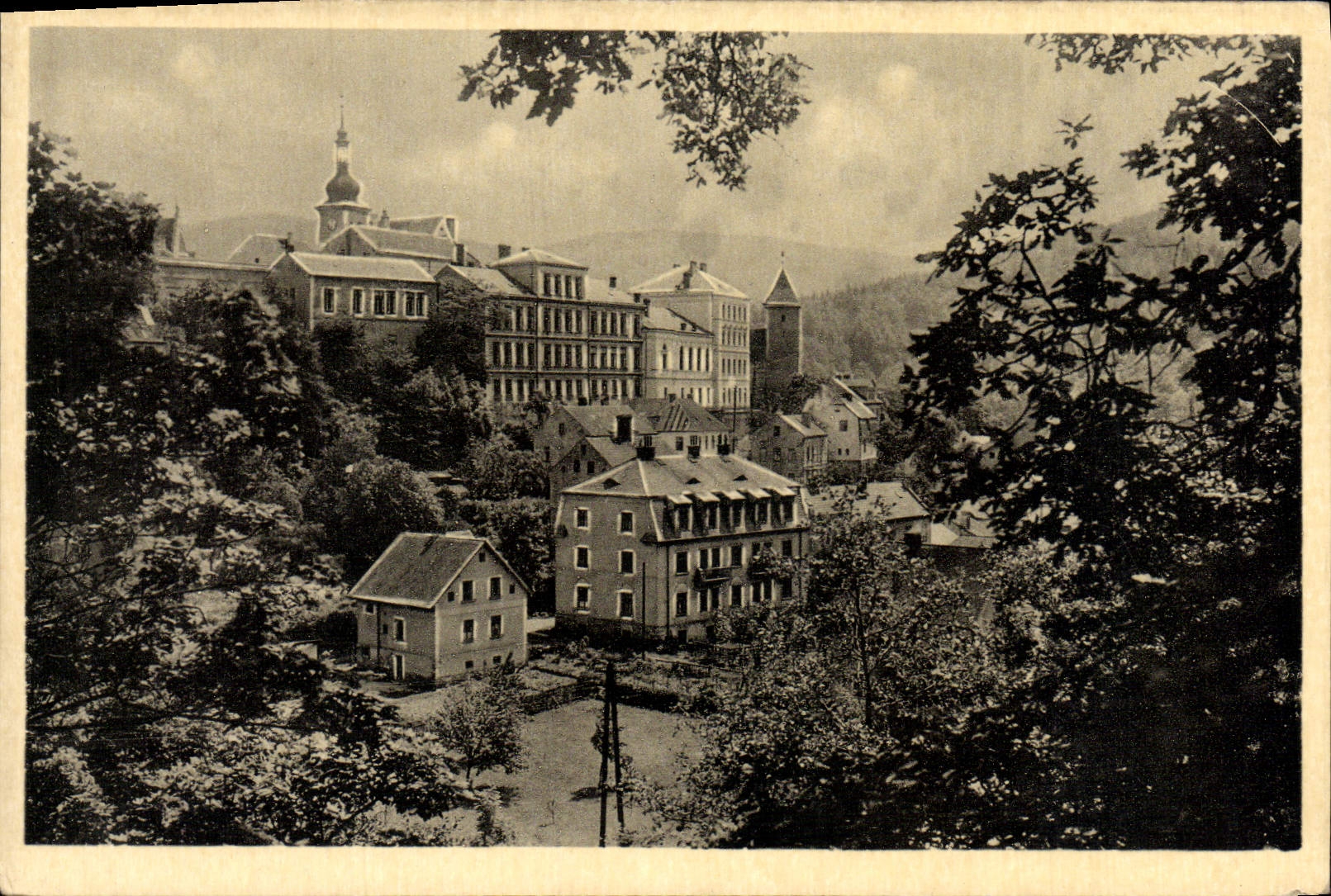 VINTAGE POSTCARD Loket NR Ohrf