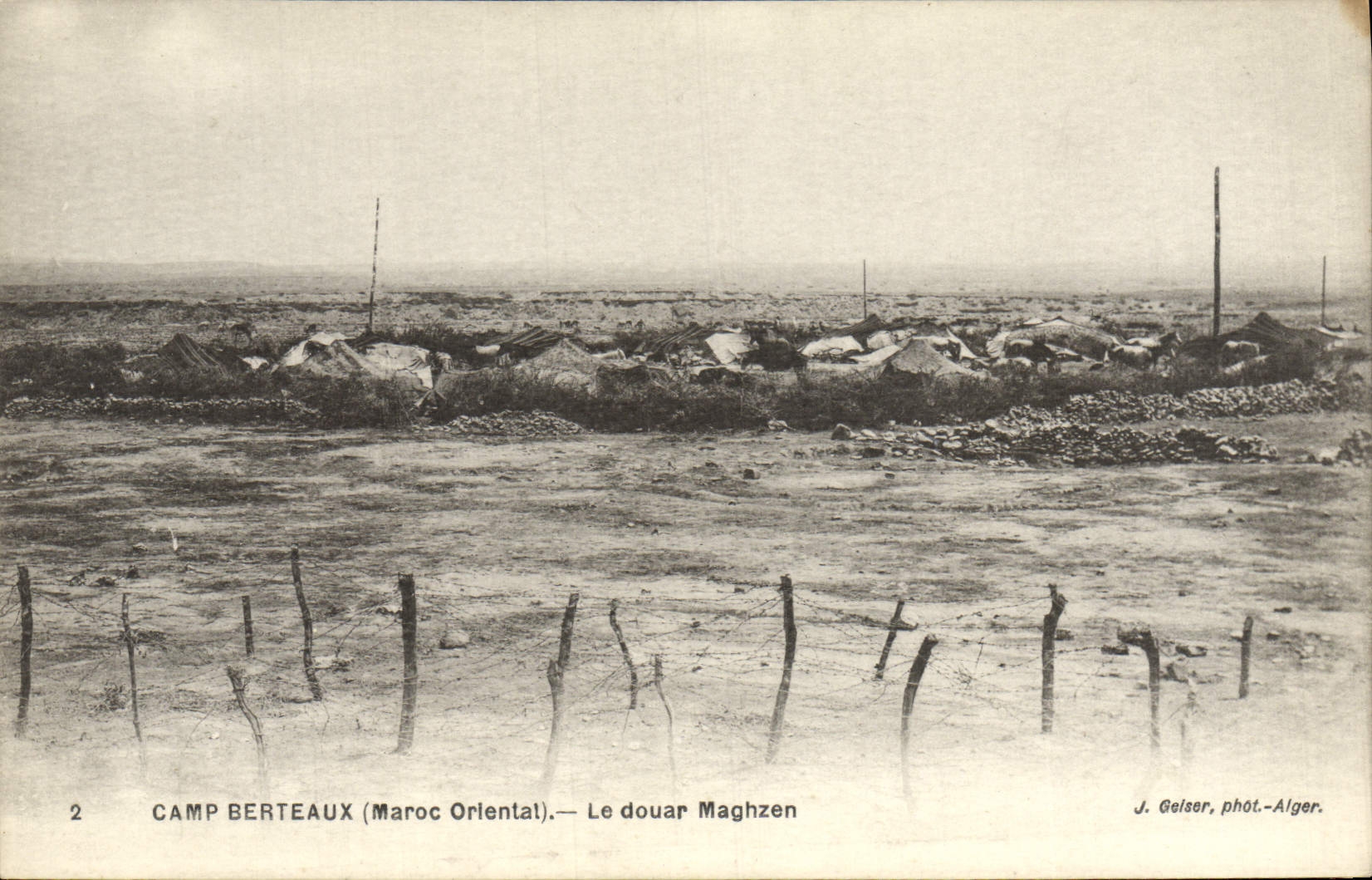 CPA Camp Berteaux Le Douar Maghzen