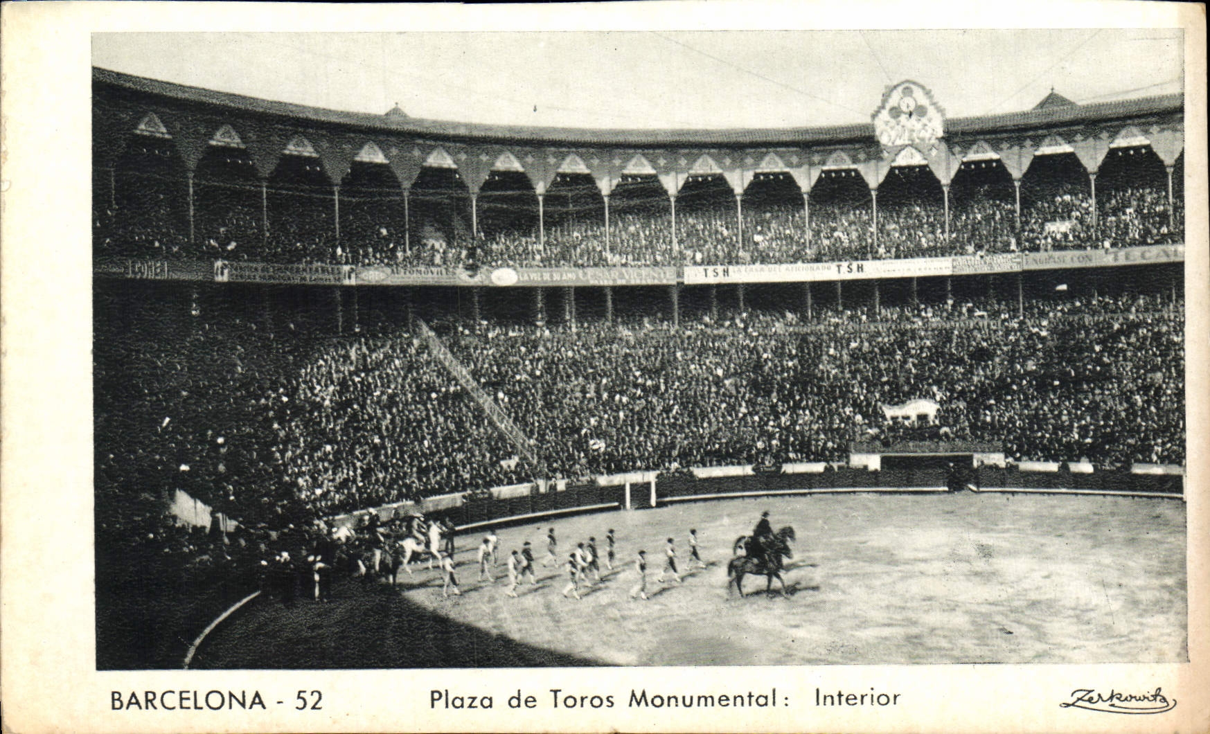 Corrida del interior de Barcelona Plaza De Toros Monumental de la POSTAL de la VENDIMIA
