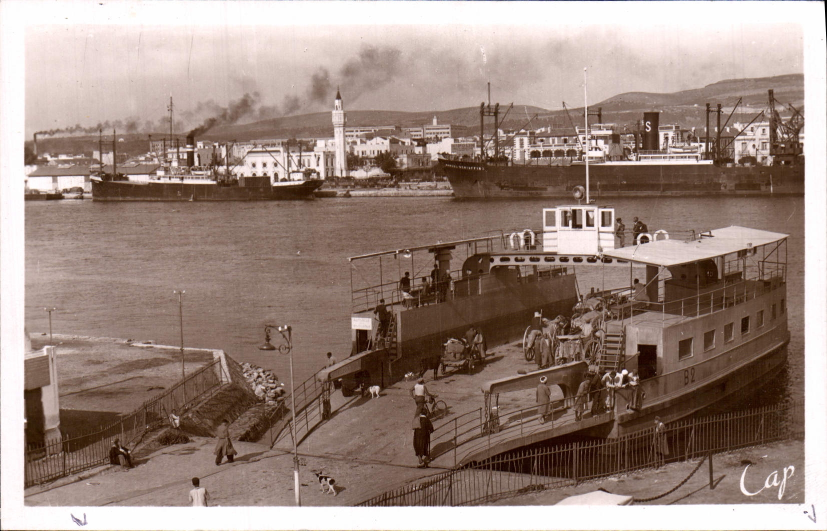 POSTAL Bizerte de la VENDIMIA los nuevos barcos de la cuba