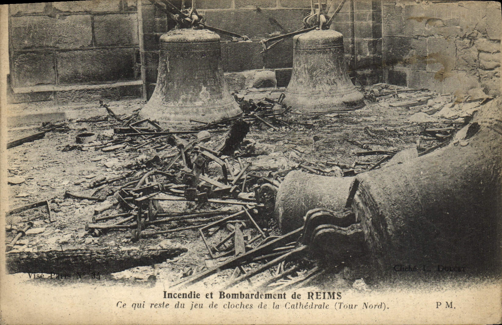 POSTAL Incendie de la VENDIMIA y bombardeo de Reims qué sigue siendo sistema de Belces de la catedral de Militaria