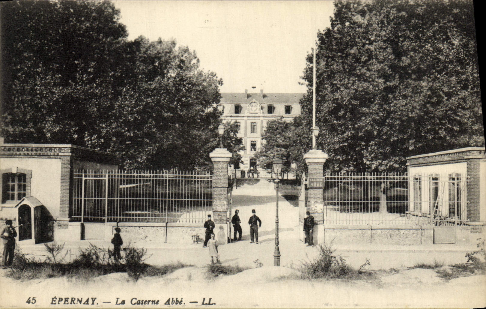 VINTAGE POSTCARD Epernay the Barracks Militaria Abbot