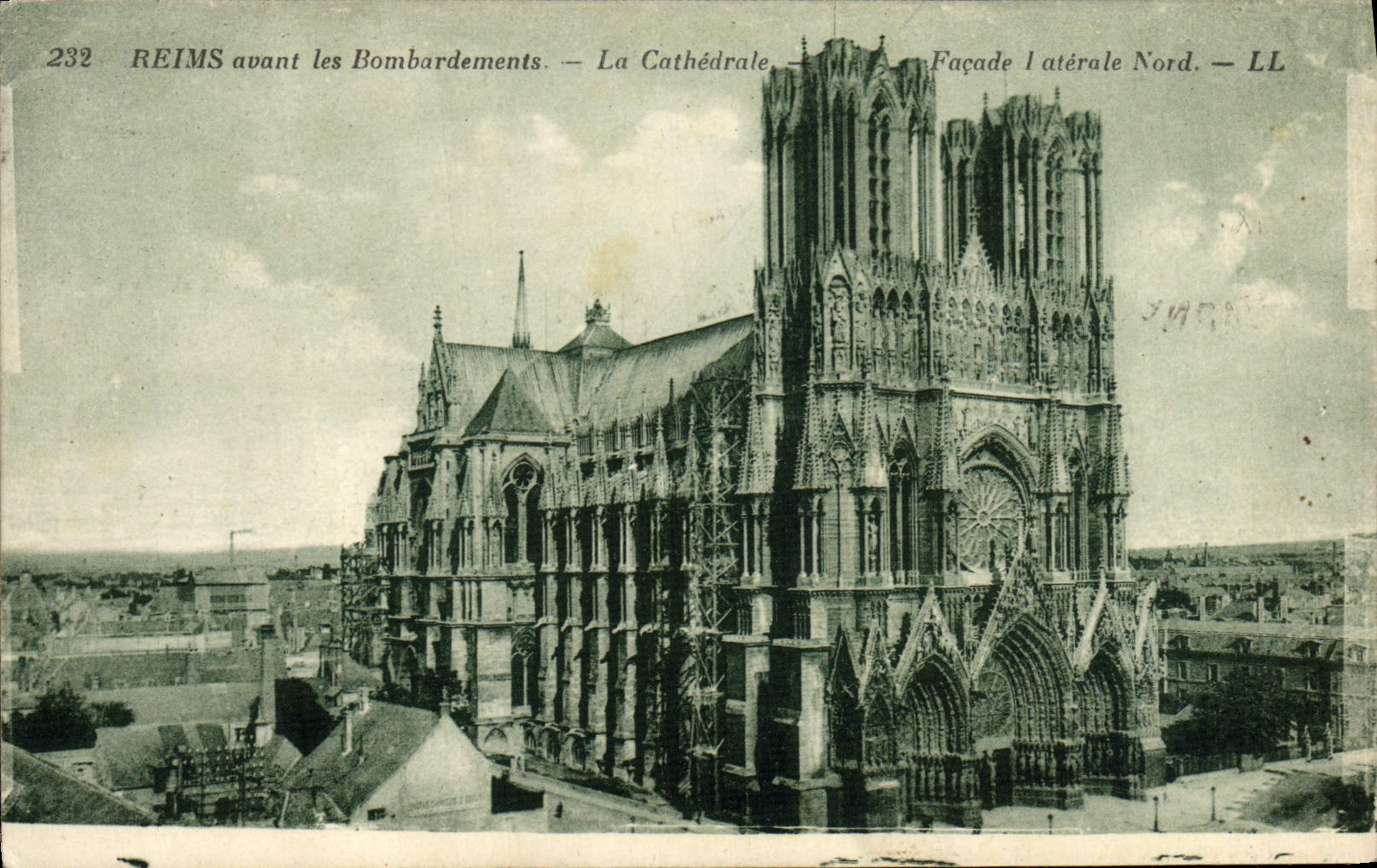 POSTAL Reims de la VENDIMIA antes de los bombardeos la pared lateral de la catedral