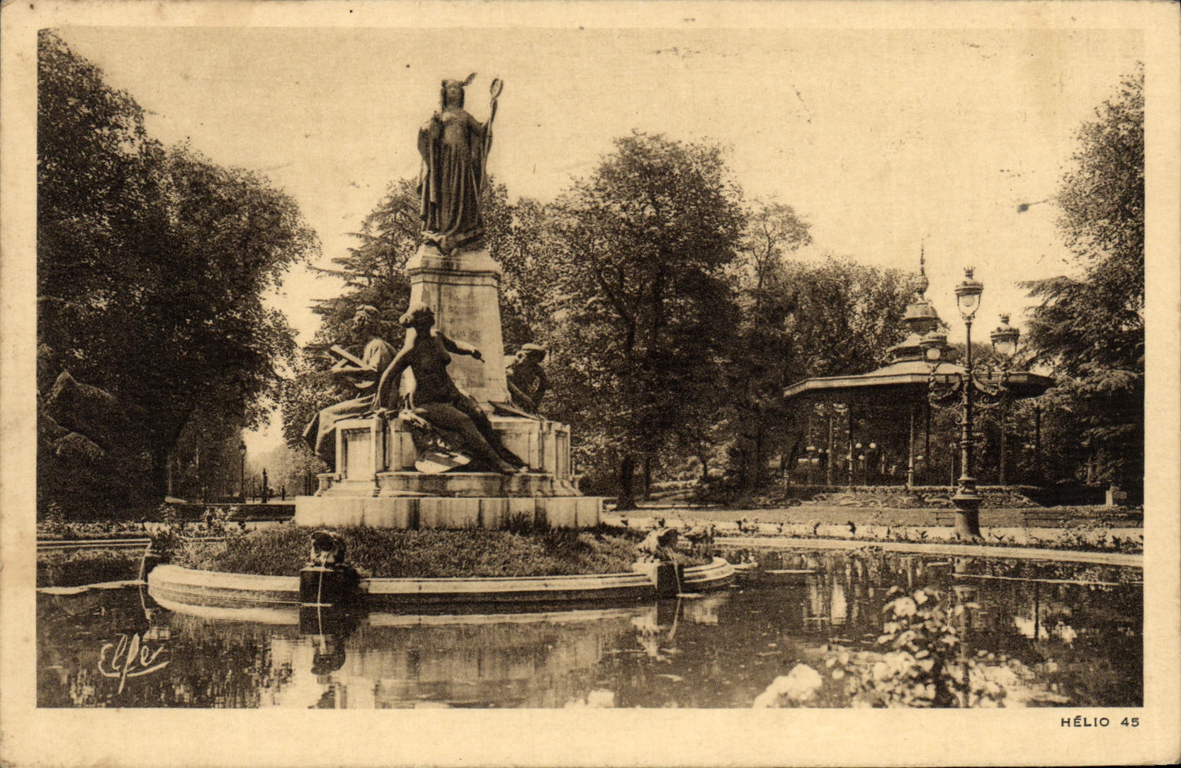 CPA Toulouse Bassin Du Grand Rond Monument a la gloire de Toulouse