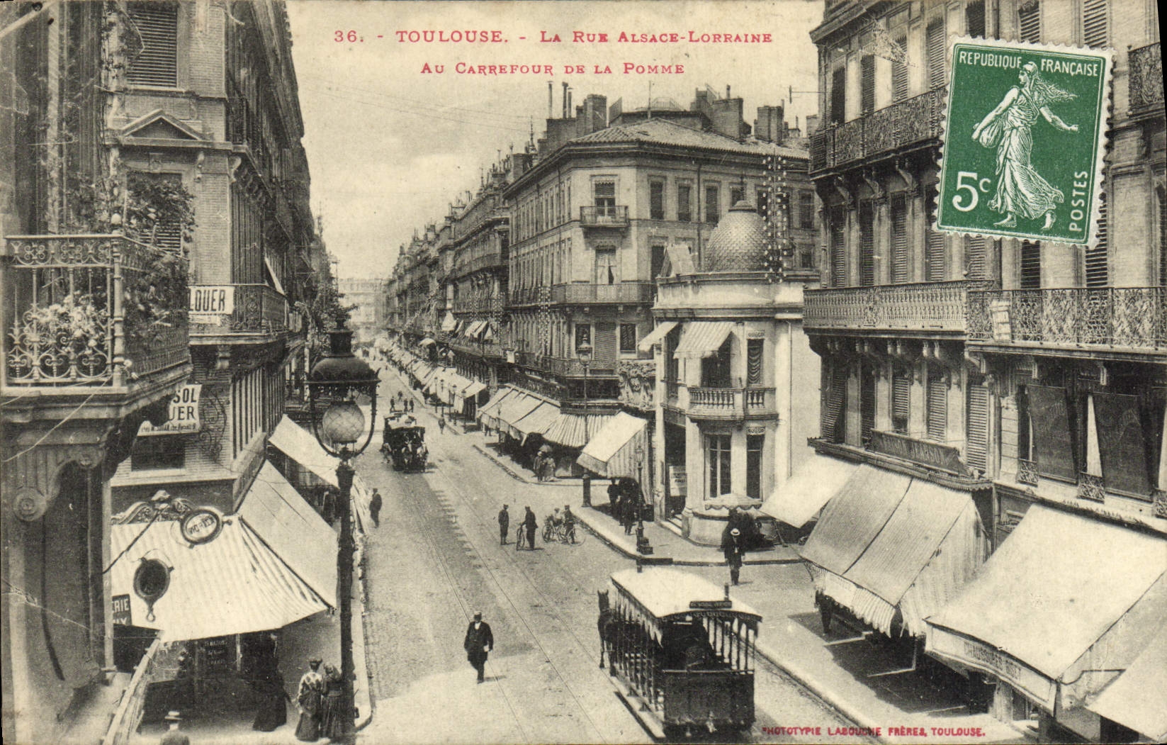 CPA Toulouse la Rue Alsace Lorraine Au Carrefour De La Pomme Tramway