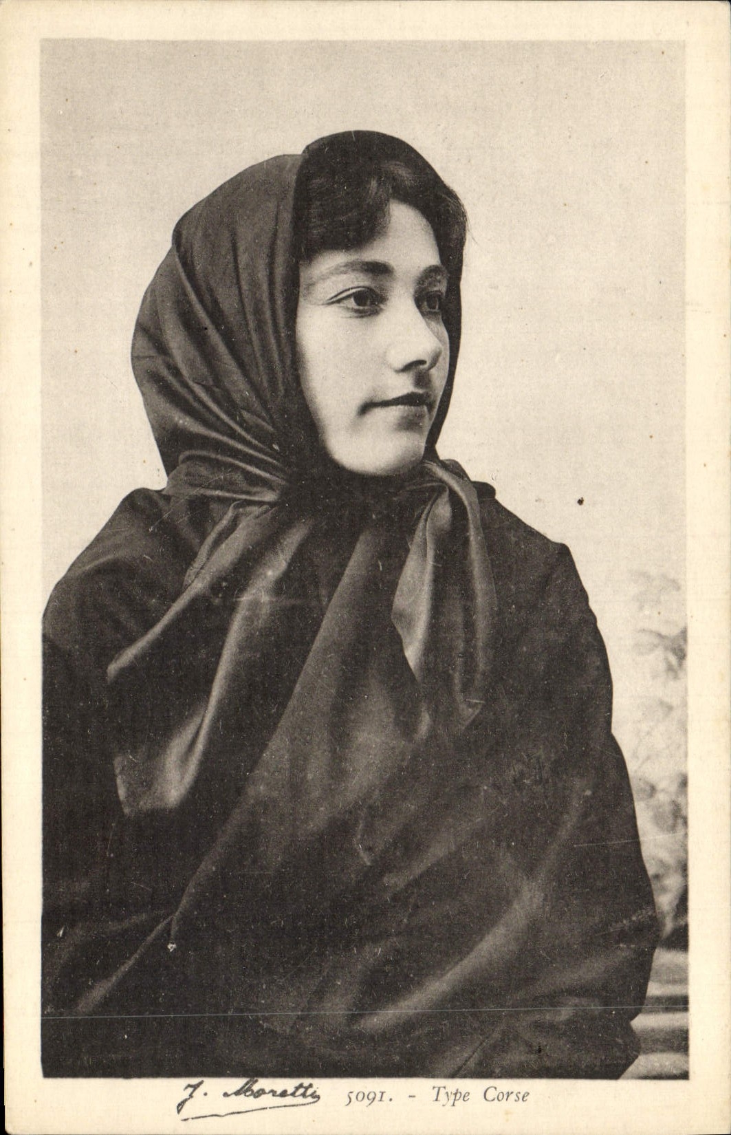 Folklore estándar de la mujer de Córcega de la POSTAL de la VENDIMIA