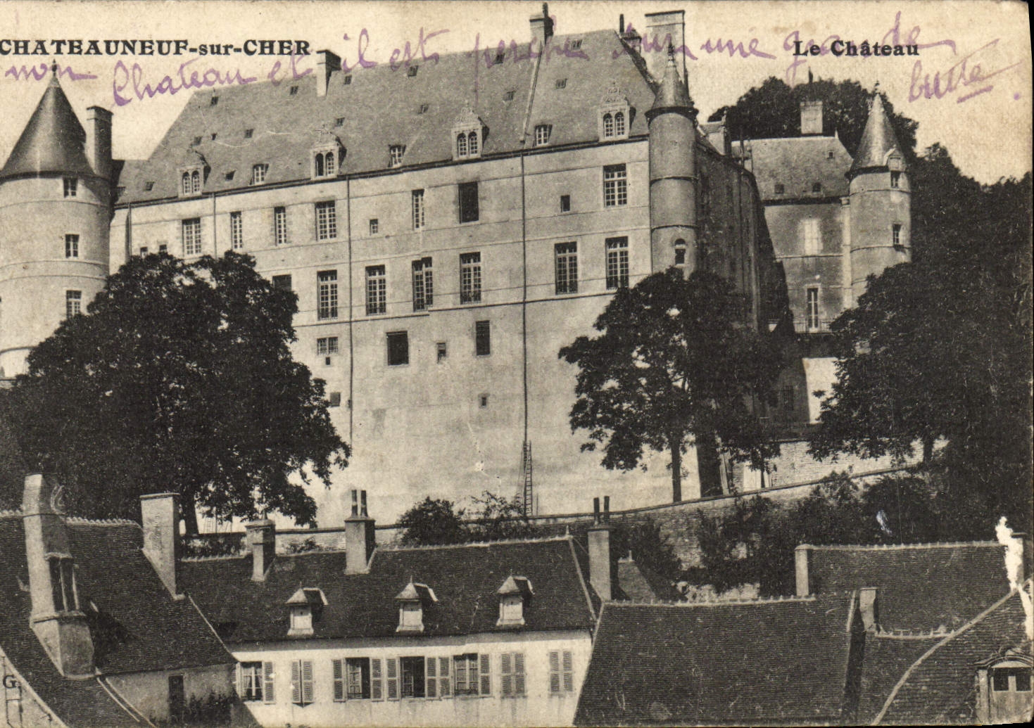 VINTAGE POSTCARD Chateauneuf on Dear the Castle
