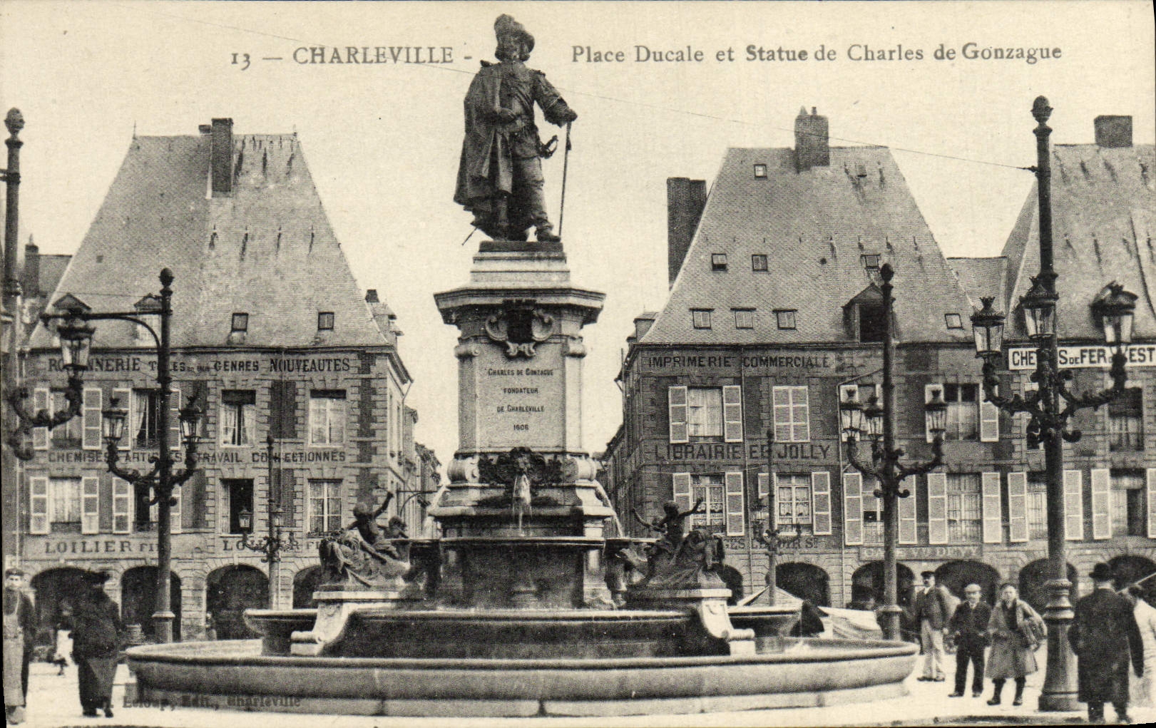CPA Charleville Place Ducale et Statue de Charles de Gonzague