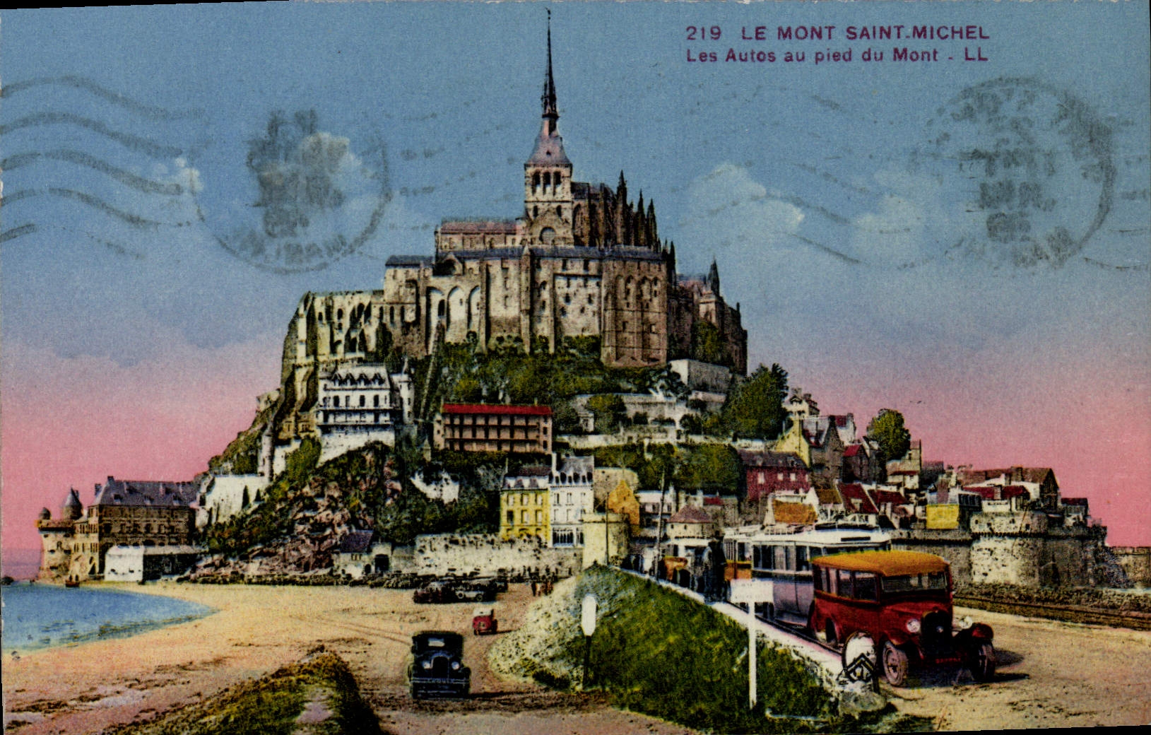 CPA Le Mont Saint Michel Les Autos au pied du Mont Automobile