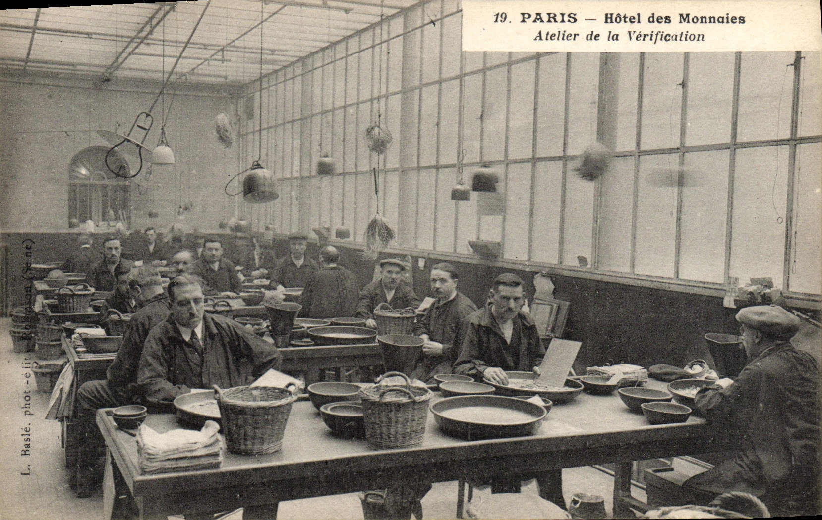 CPA Paris Hotel des Monnaies Atelier de la Verification