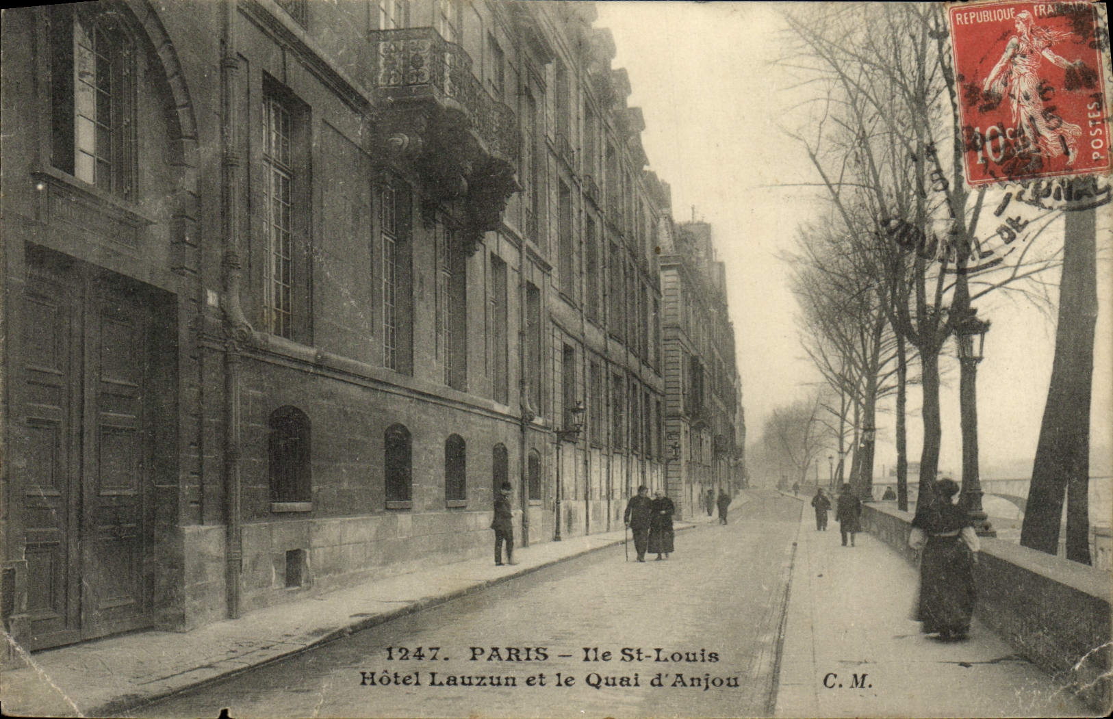 CPA Paris Ile St Louis Hotel Lauzun et le Quai d'Anjou