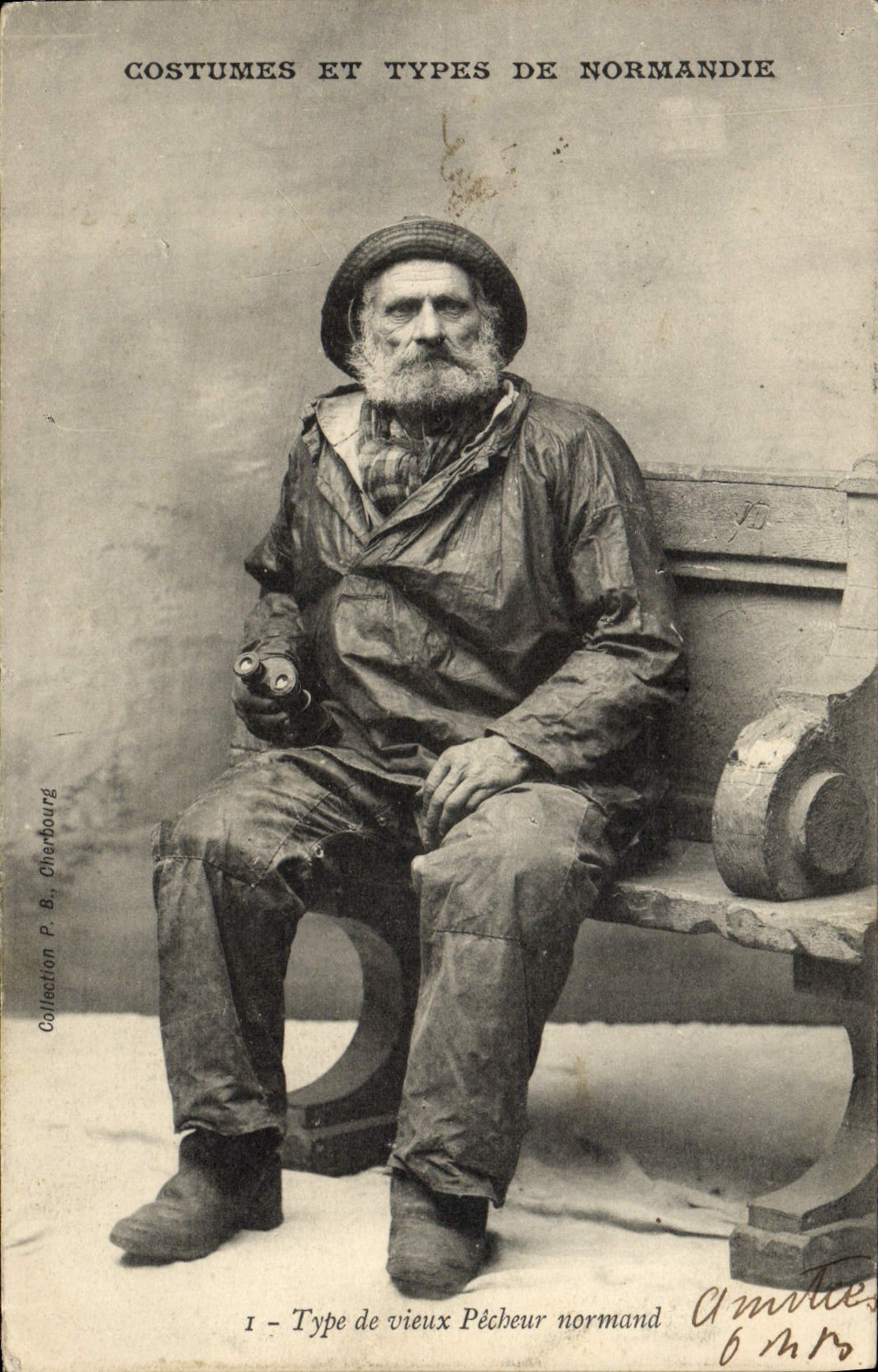 CPA Costumes et Types de Normandie Type de vieux pecheur normand Folklore