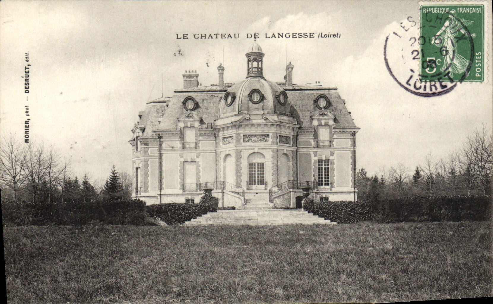VINTAGE POSTCARD the Castle of Langesse
