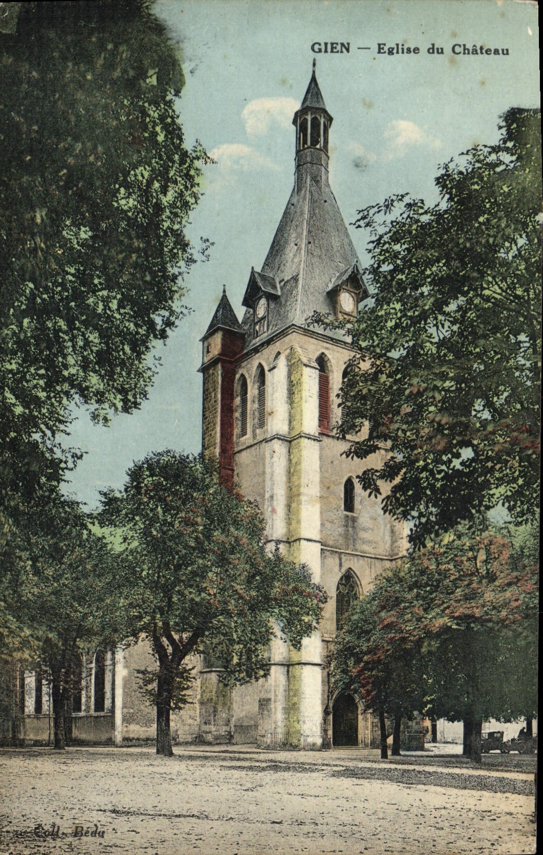 VINTAGE POSTCARD Gien Church of the Castle