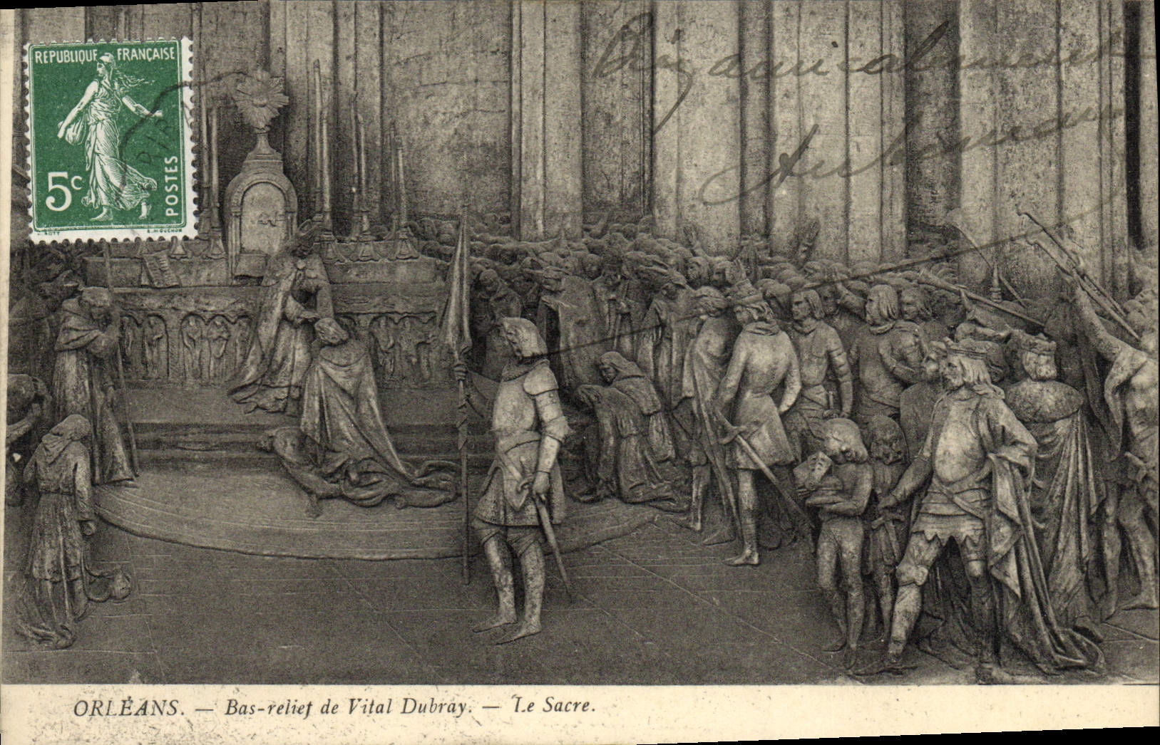 CPA Orleans Bas relief de Vital Dubray Le sacre Jeanne d'Arc
