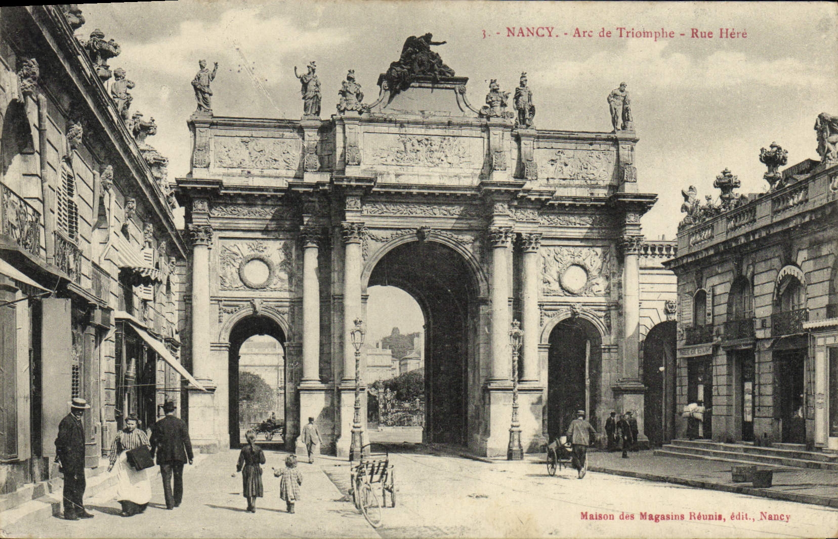 CPA Nancy Arc de Triomphe Rue Here