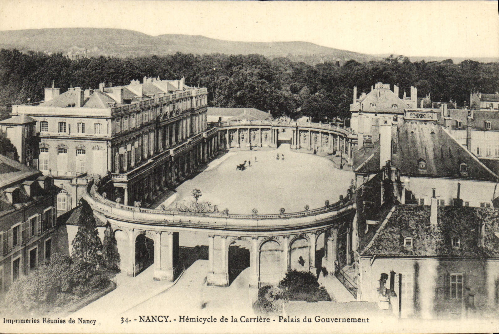 CPA Nancy Hemicycle de la Carriere Palais du Gouvernement
