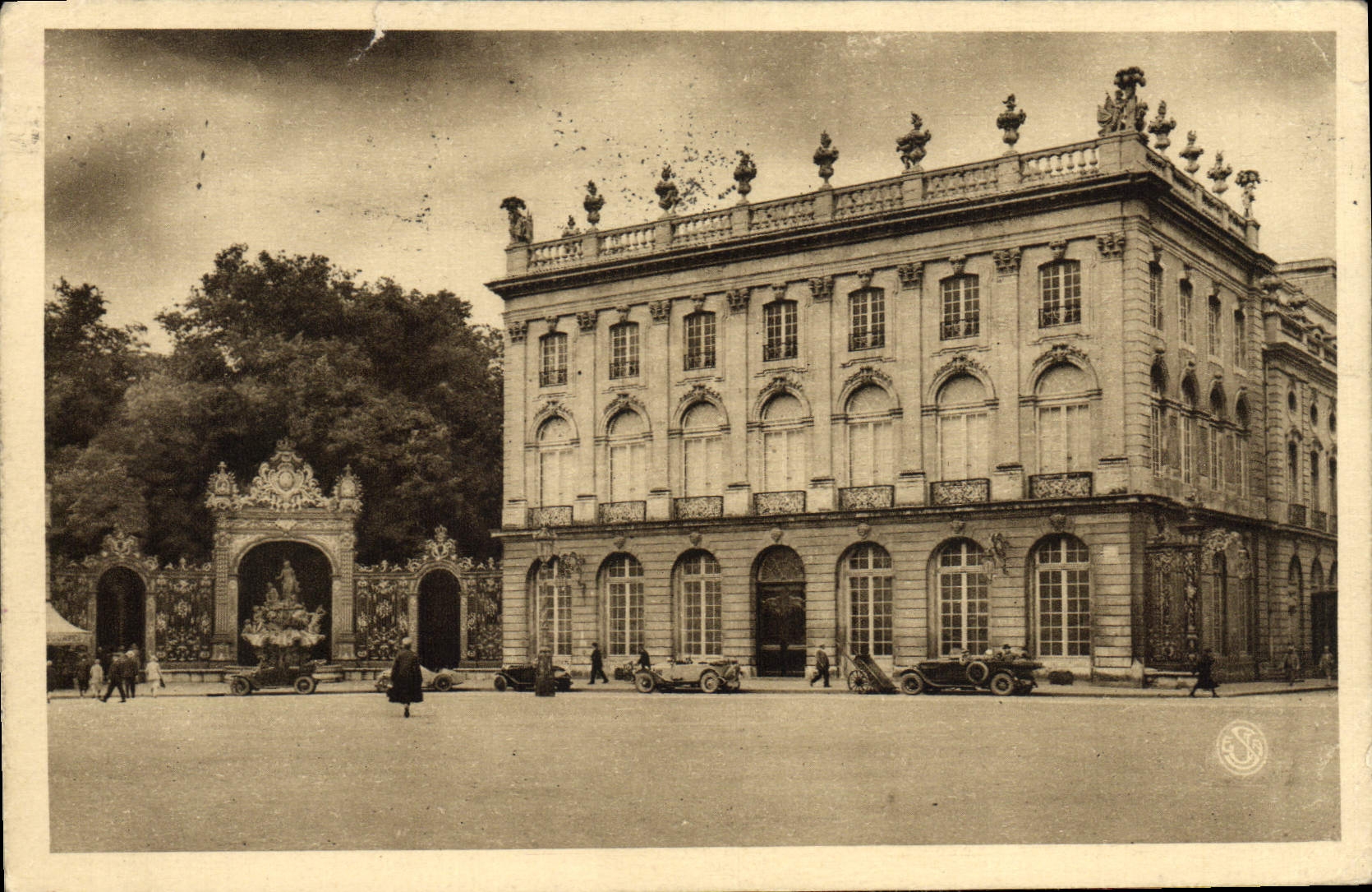 CPA Nancy Le Grand Theatre et Fontaine d'Amphitrile