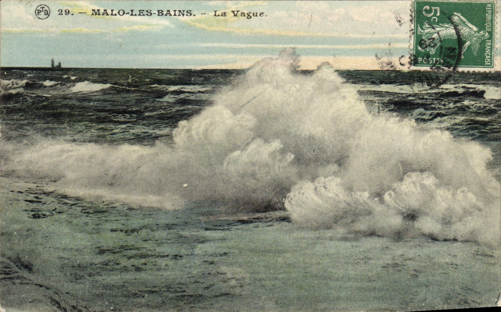 CPA Malo Les Bains La Vague