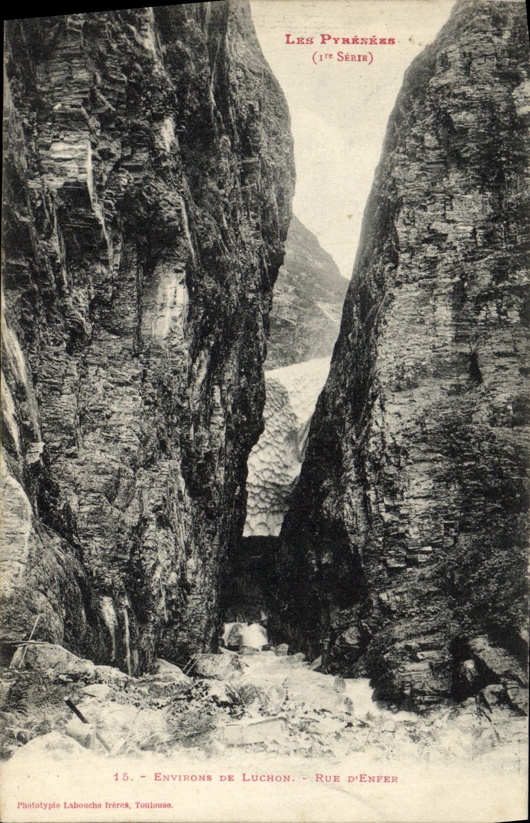 VINTAGE POSTCARD Luchon Surroundings of Luchon Street of Hell