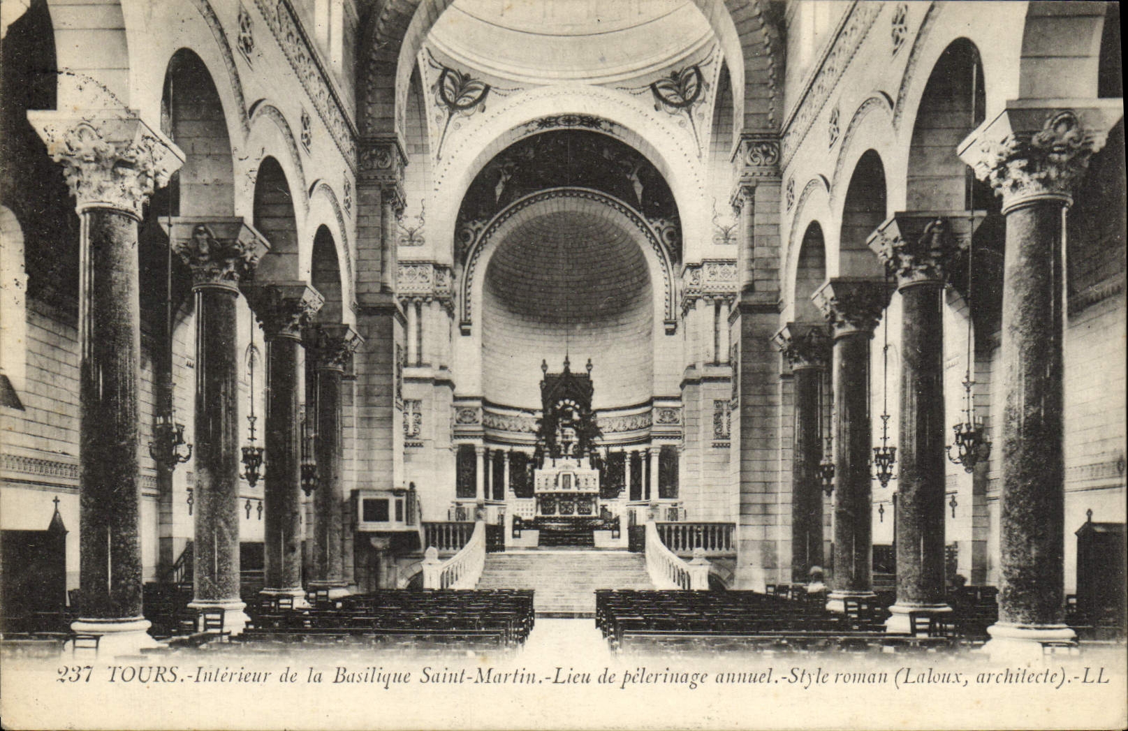 VINTAGE POSTCARD Tours Interior of the Basilica Saint Martin annual Place of pilgrimage Romance Style