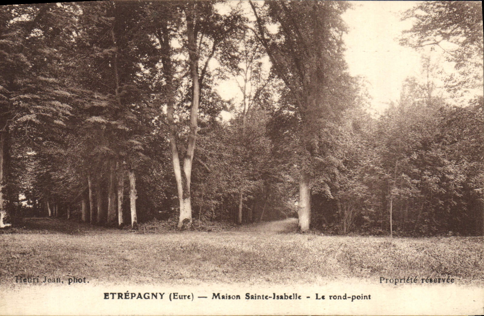 CPA Etrepagny Maison Sainte Isabelle Le rond point