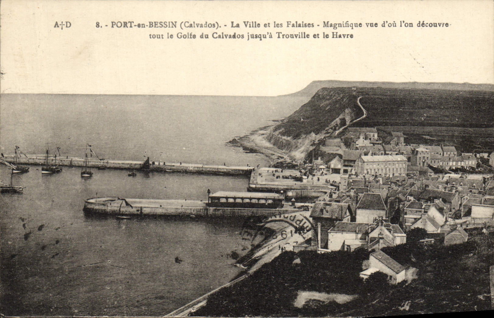 Puerto de la POSTAL de la VENDIMIA en Bessin la ciudad y el golfo de los acantilados del Apple-brandy hasta Trouville y Le Havre