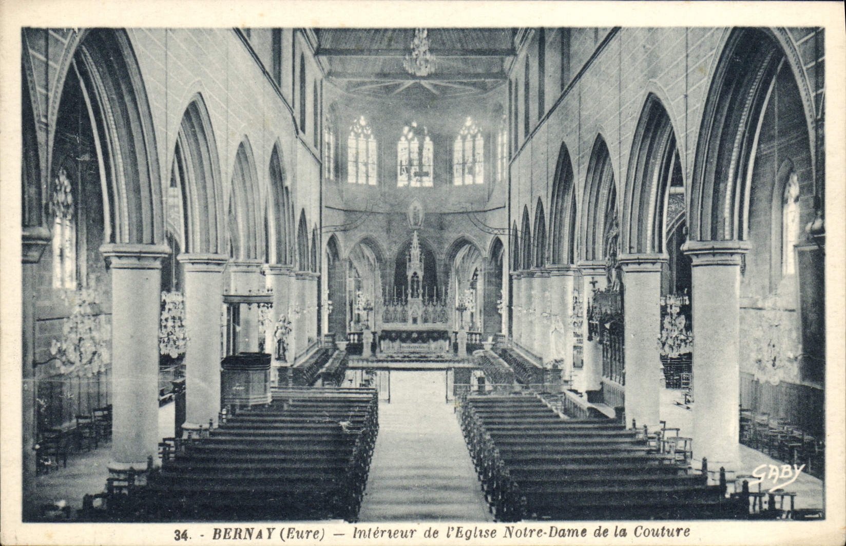 VINTAGE POSTCARD Interior Bernay of the Notre Dame Church of the Seam
