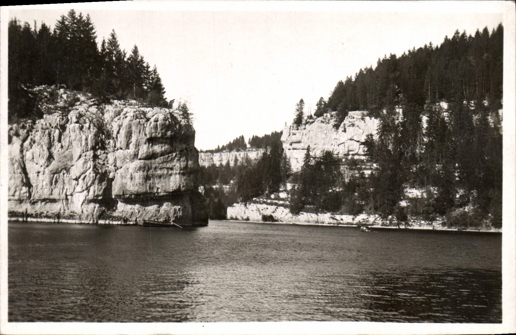 CPA Les Bassins Du Doubs Bassin de L'Echo