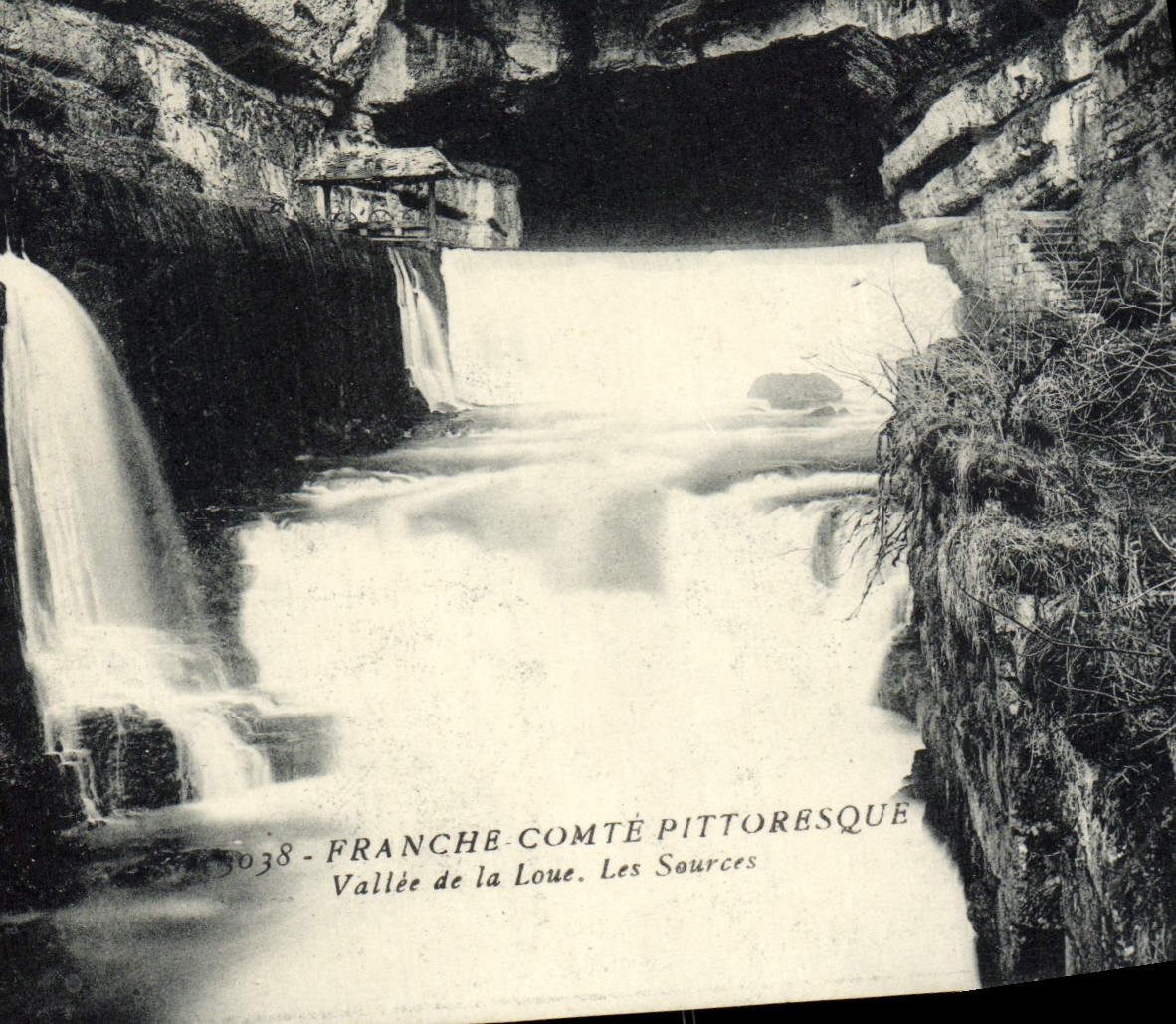 VINTAGE POSTCARD Franche Count Pittoresque Valley of Rents
