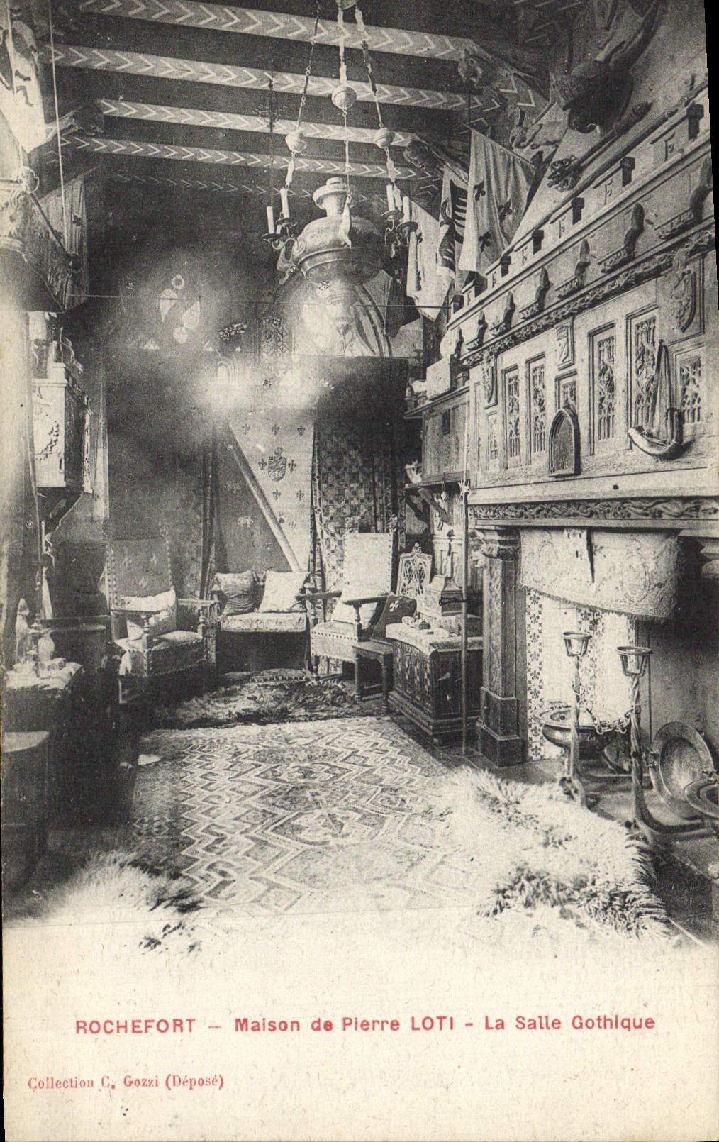 VINTAGE POSTCARD Rochefort Stone-built house Parcelled out the Gothic room