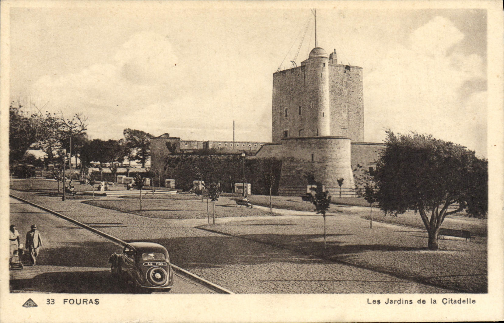 CPA Fouras Les Jardins de la Citadelle