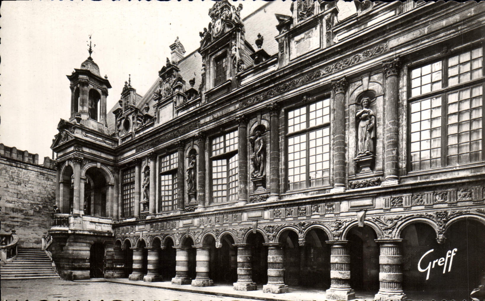 MODERN CARD La Rochelle Town hall Interior Court