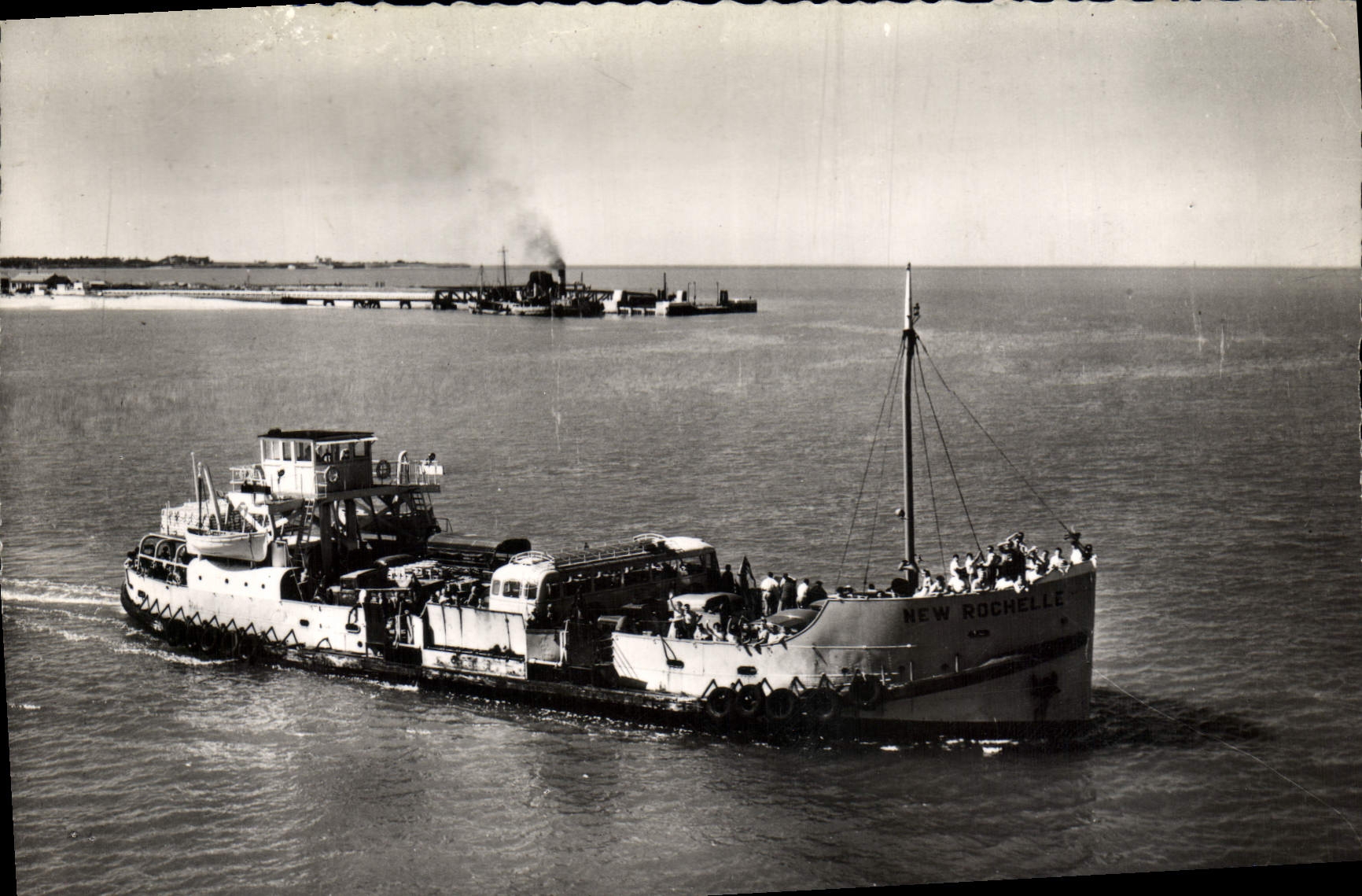 CPA Ile de Re L'Embarcadere vue Aerienne Bateau