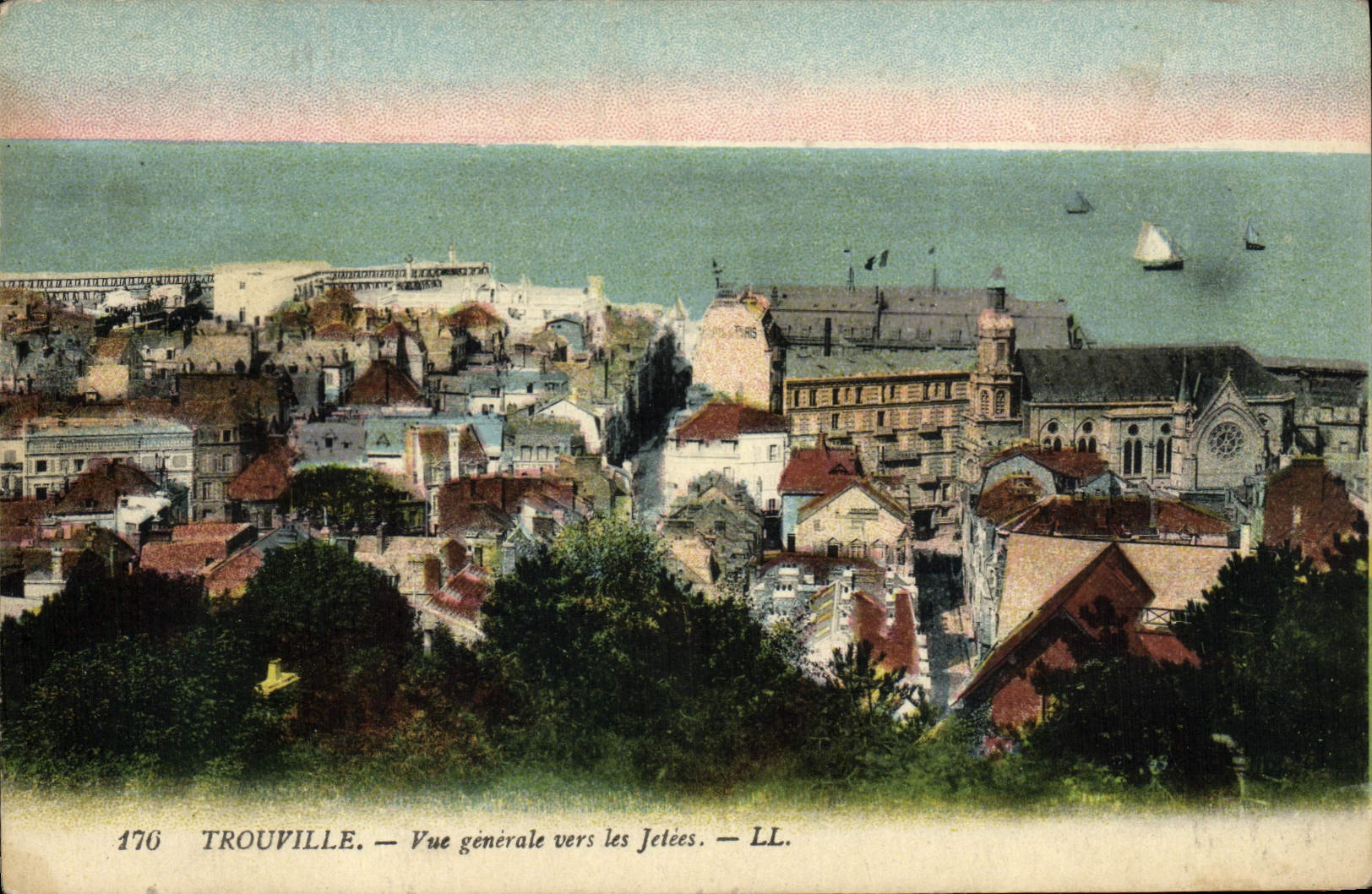 Opinión de Trouville de la POSTAL de la VENDIMIA hacia los embarcaderos