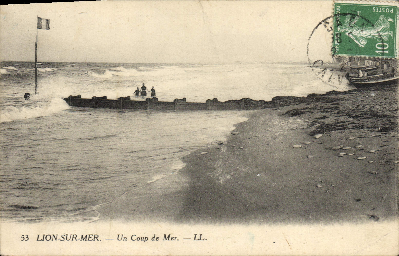 VINTAGE POSTCARD Lion sur Mer a Heavy swell
