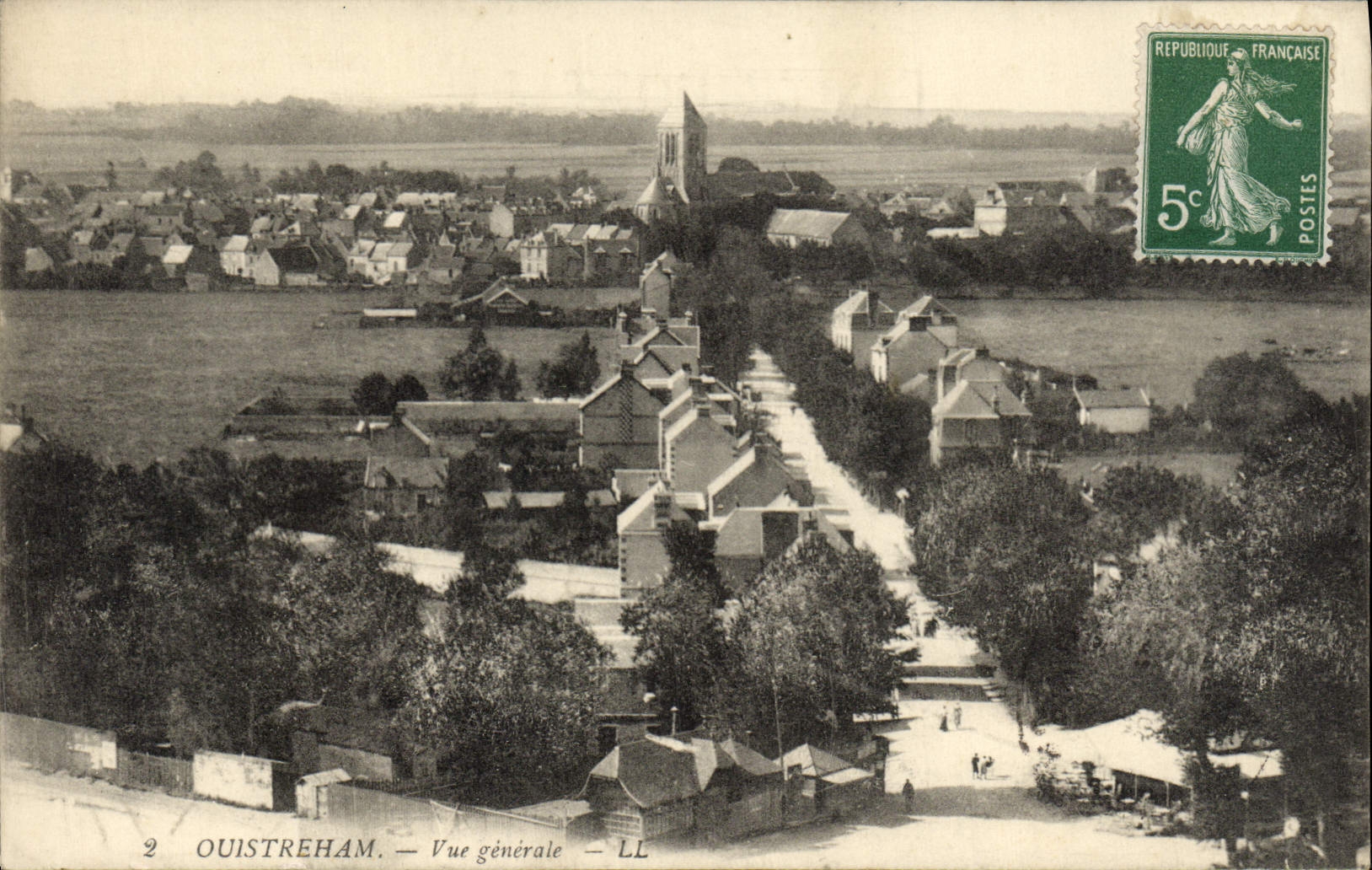 VINTAGE POSTCARD Ouistreham View
