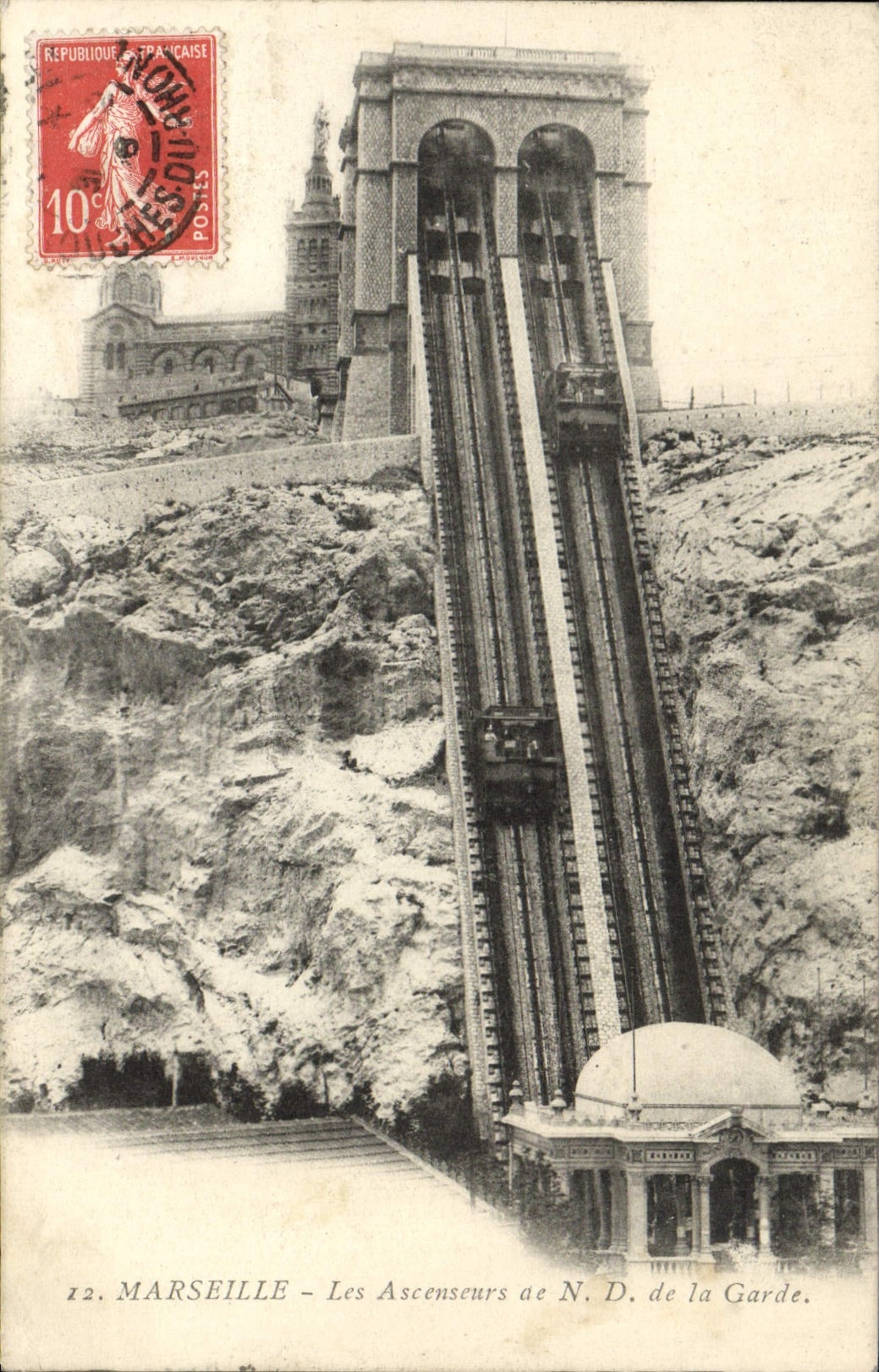 CPA Marseille Les Ascenseurs de Notre Deme de la Garde