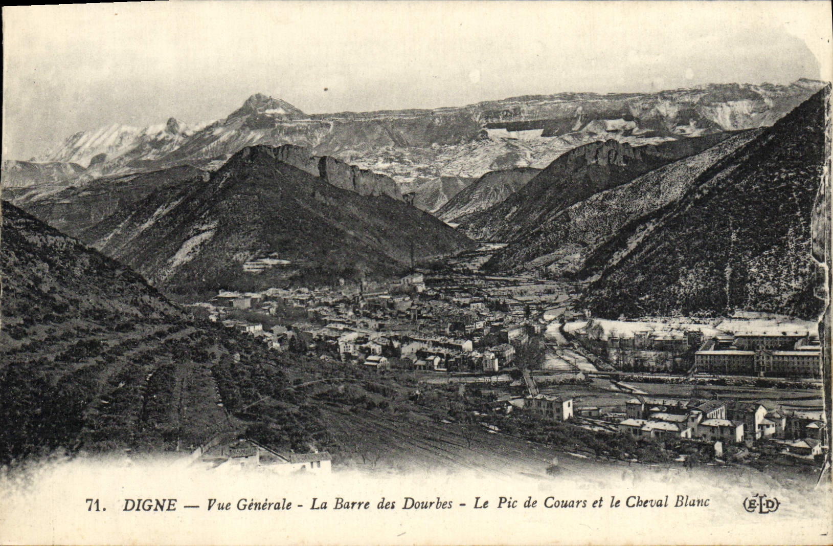 CPA Digne Vue Generale La Barre Des Dourbes Le Pic De Couars Et Le Cheval Blanc