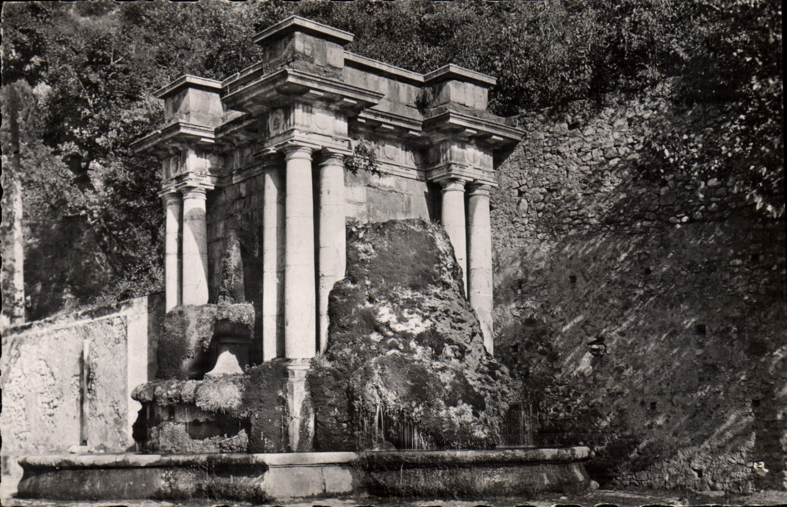 CPM Digne La Grande Fontaine